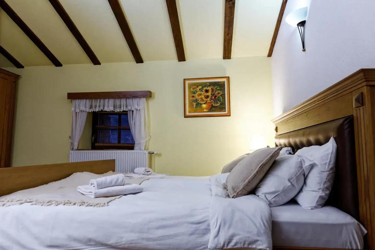 Hotel The House Of The Miyaks Rostusa Esterno foto